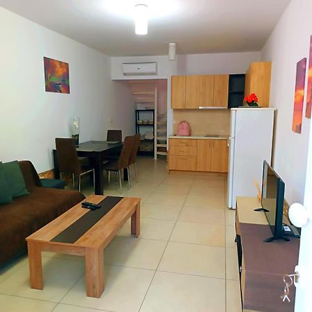 Galatex Μaisonette Apartment Лимасол Екстериор снимка